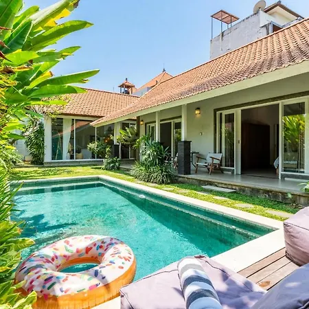 Jungle Amaranth Villa Canggu