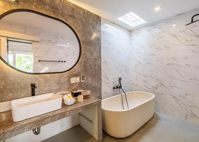 Jungle Amaranth - Exclusive 3br Retreat With Pool, Modern Amenities And Location * 坎古