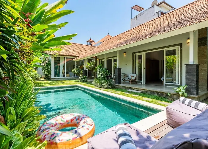 别墅 Jungle Amaranth - Exclusive 3br Retreat With Pool, Modern Amenities And Location 坎古