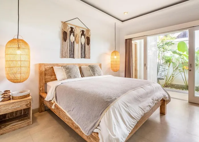 Jungle Amaranth - Exclusive 3br Retreat With Pool, Modern Amenities And Location