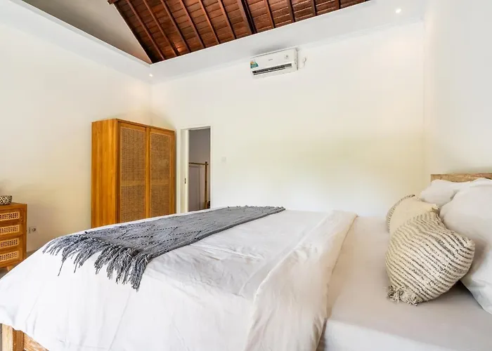 Jungle Amaranth - Exclusive 3br Retreat With Pool, Modern Amenities And Location 别墅