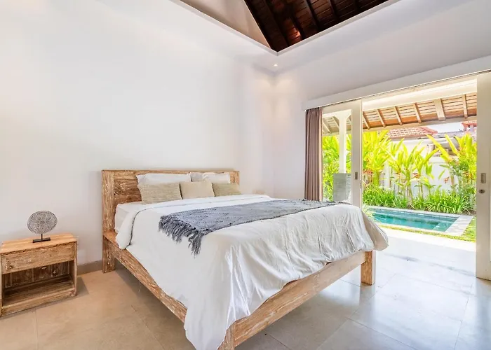 Jungle Amaranth - Exclusive 3br Retreat With Pool, Modern Amenities And Location