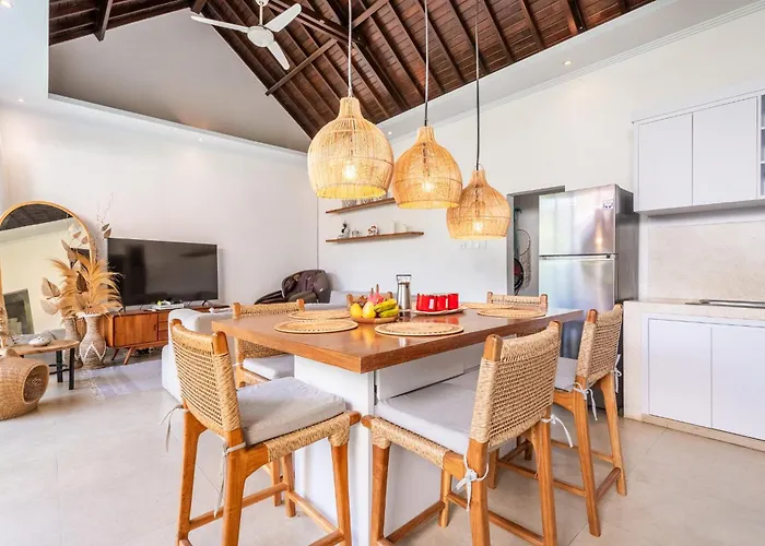 Jungle Amaranth - Exclusive 3br Retreat With Pool, Modern Amenities And Location