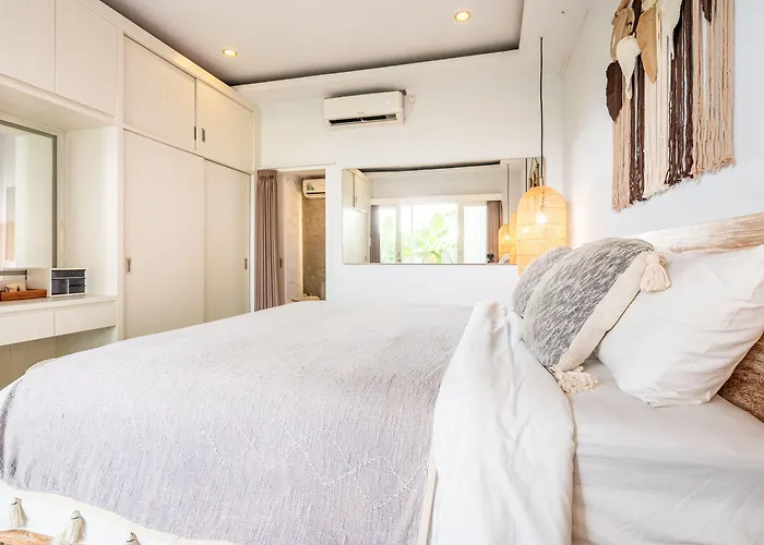 Jungle Amaranth - Exclusive 3br Retreat With Pool, Modern Amenities And Location ヴィラ チャングー