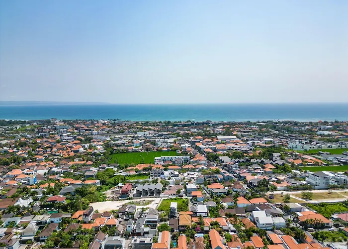 Jungle Amaranth - Exclusive 3br Retreat With Pool, Modern Amenities And Location